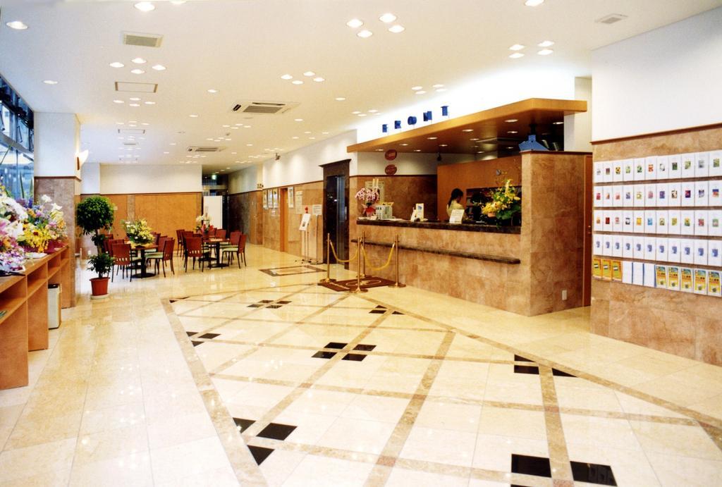 Toyoko Inn Hokkaido Asahikawa Ekimae Ichijo Dori Экстерьер фото